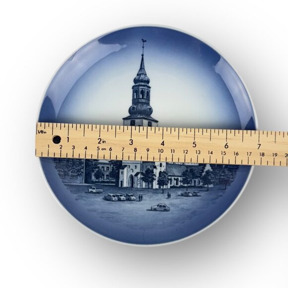 Royal Copenhagen Aalborg Budolfi Kirke Cathedral Plate 18 cm Denmark Blue White - Picture 3 of 3